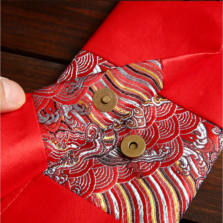 Bao Lì Xì Vải Gấm Cao Cấp hoa văn Rồng Phụng độc đáo cùng vải thổ cẩm đính kèm ngọc bội