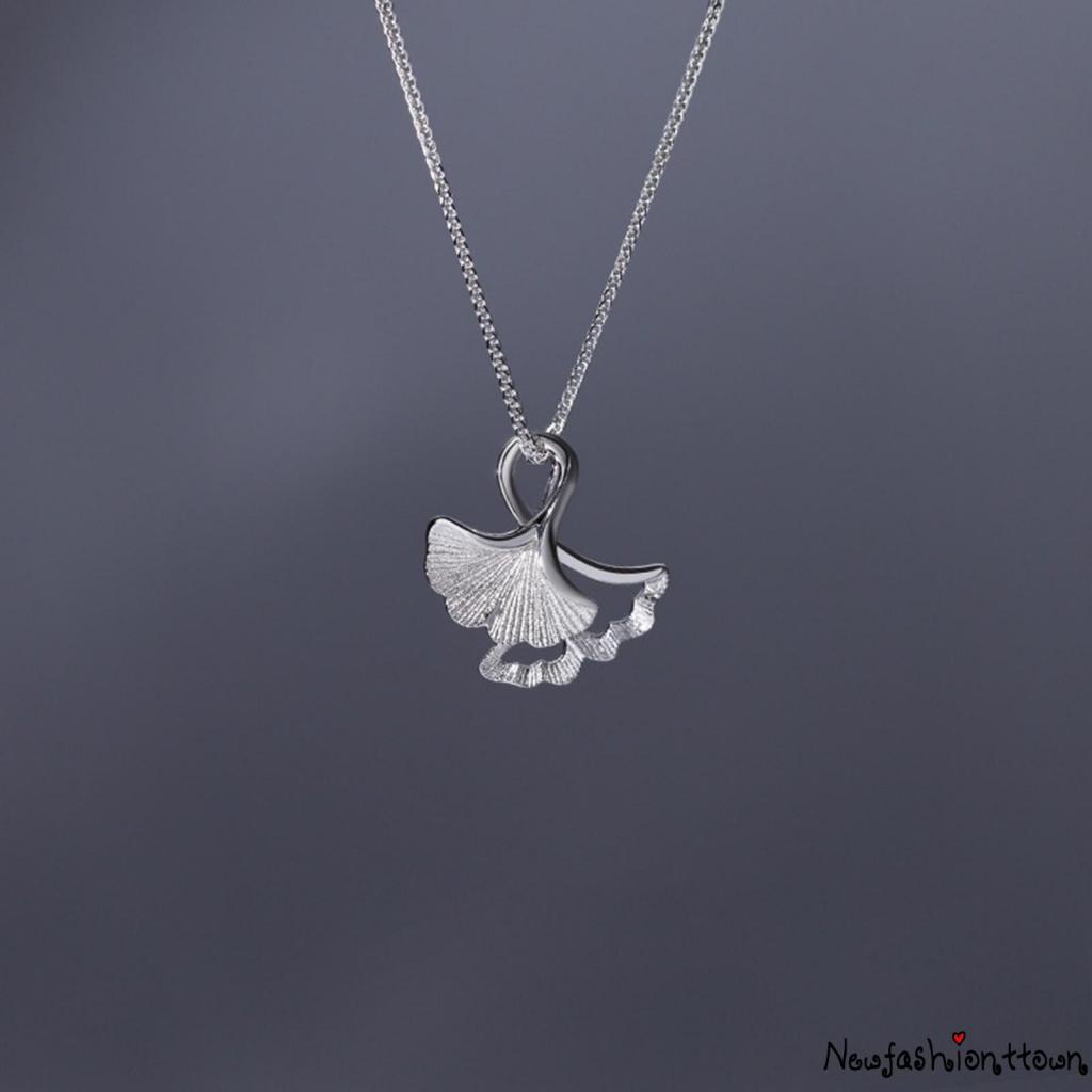 ღtwღWomen Decorative Jewelry, Alloy Ginkgo Leaf Charm Pendant Necklace for Ladies, Gift for Girlfriend and Mother,