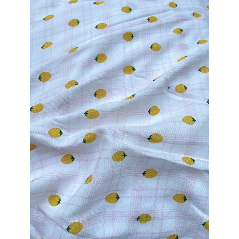 vải đũi mềm mát mịn hình quả dâu nền kẻ