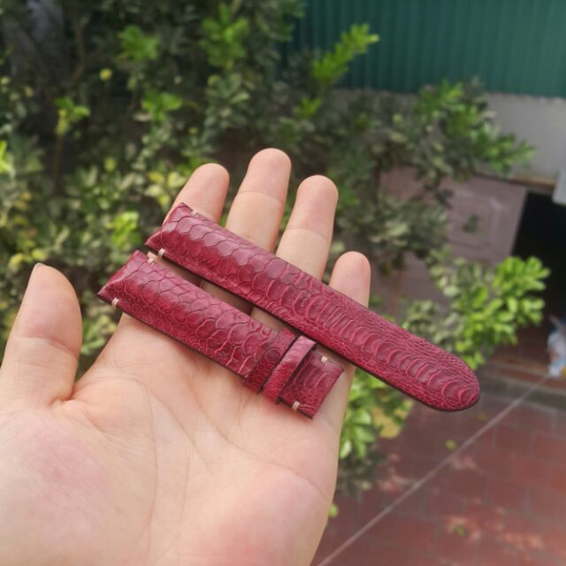 Da chân gà làm dây đồng hồ