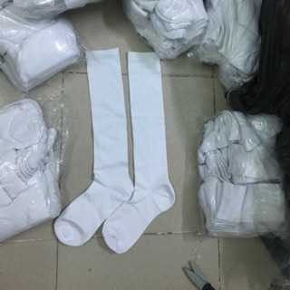 Tất đá bóng dệt kim cổ cao trắng