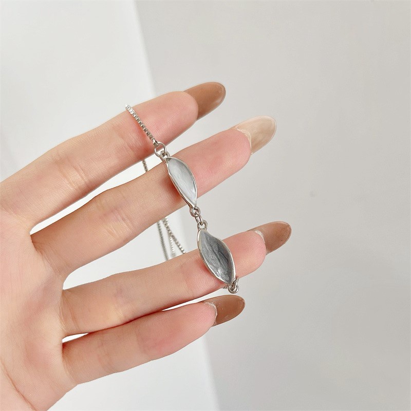 Vòng Tay Mạ Bạc 925 Hình Chiếc Lá Đơn Giản Thời Trang Dành Cho Nữ