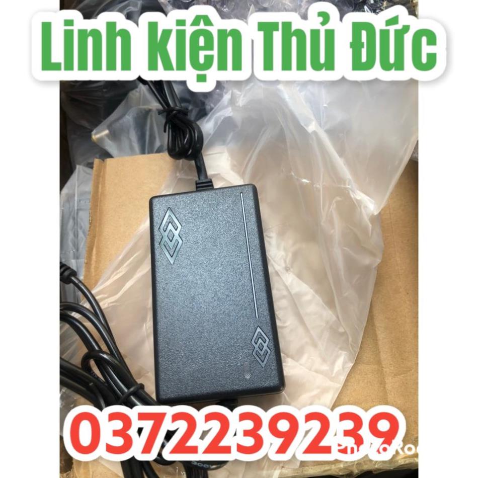 Lktd BN. Sạc 3s 12.6V 2a  dùng cho pin Li-ion loại 2 dây nguồn tiện lợi có đèn báo và tự ngắt khi đầy.