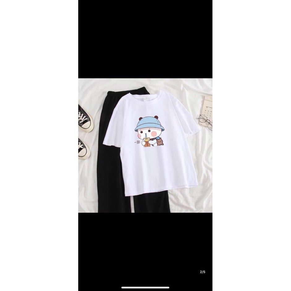 Áo thun tay lỡ form rộng in hình gấu trúc mũ hồng cực đáng yêu | BigBuy360 - bigbuy360.vn