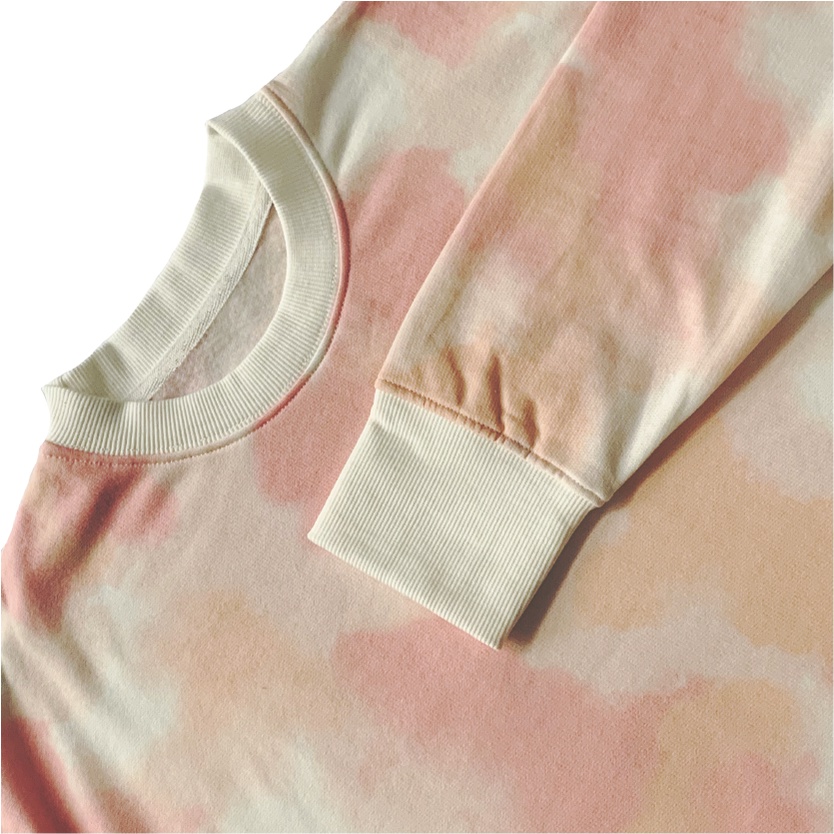 Áo Sweater nữ form rộng TIE DYE VIBE FREE loang hồng form rộng | BigBuy360 - bigbuy360.vn