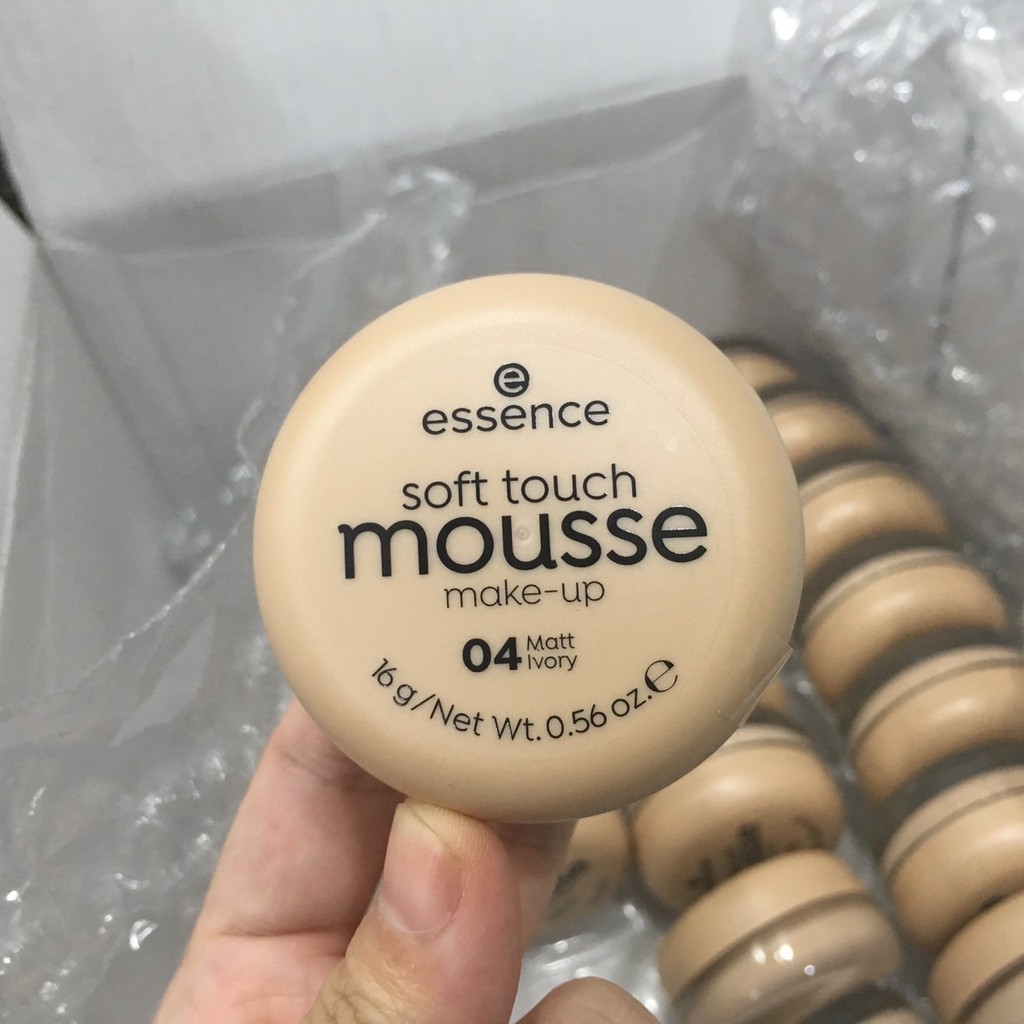 Phấn Tươi Essence Soft Touch Mousse - 04 Matt Ivory 16g