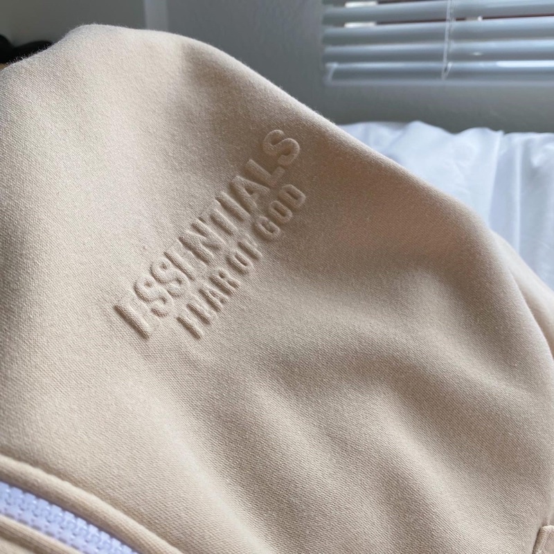Áo khoác nỉ unisex Homies khoá zip liền mũ in nổi ESSEN
