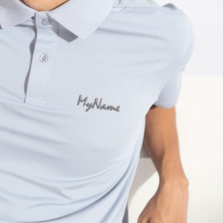 Áo polo xanh nhạt thêu chữ
