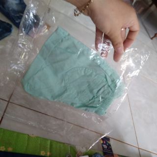 Quần đùi cho bé gái sơ sinh