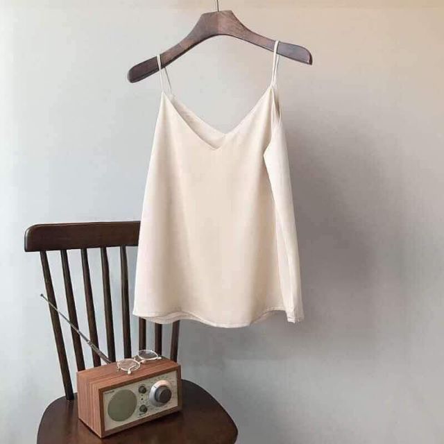 Áo lụa hai dây cổ tim sịn sò | BigBuy360 - bigbuy360.vn