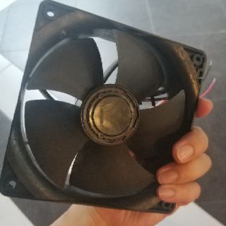 Quạt Asic