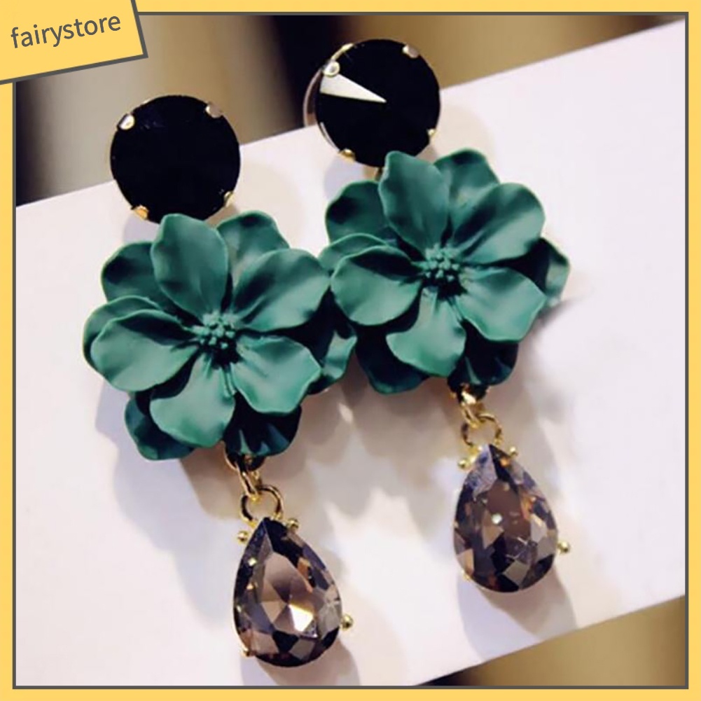 Khuyên tai hình hoa phong cách cổ điển cho nữ