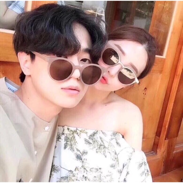 Kính đi biển đi nắng chống tia UV siêu hot | BigBuy360 - bigbuy360.vn