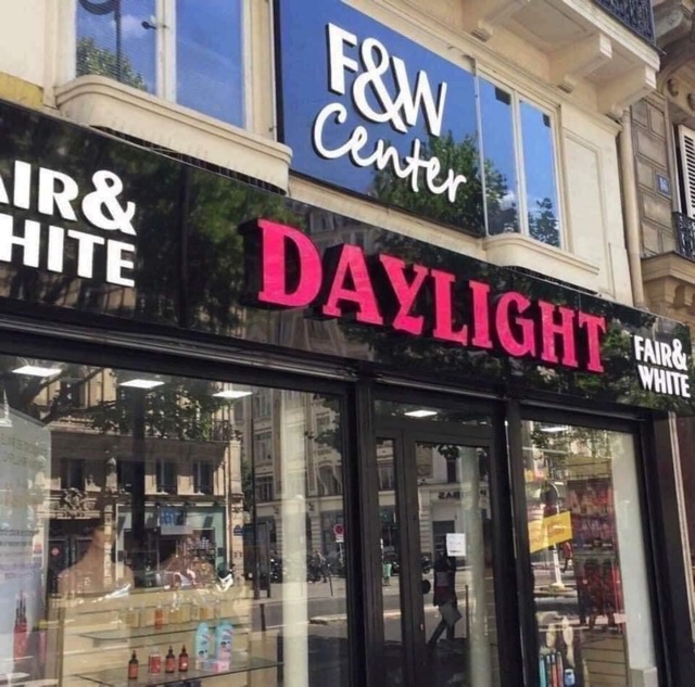 Sữa tắm tẩy da chết Fw so white