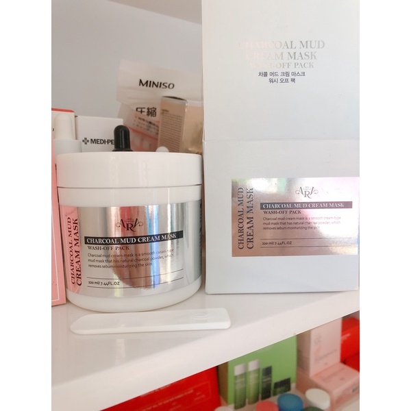 Mặt Nạ Ủ Trắng Than Hoạt Tính Jee ARA  220ml