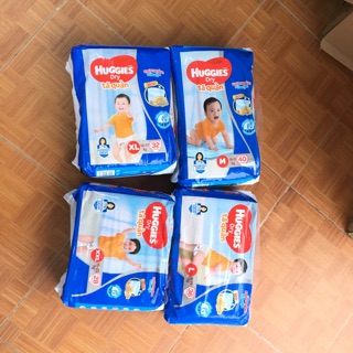 Bỉm quần huggies sz m40,l36,xl32,xxl28