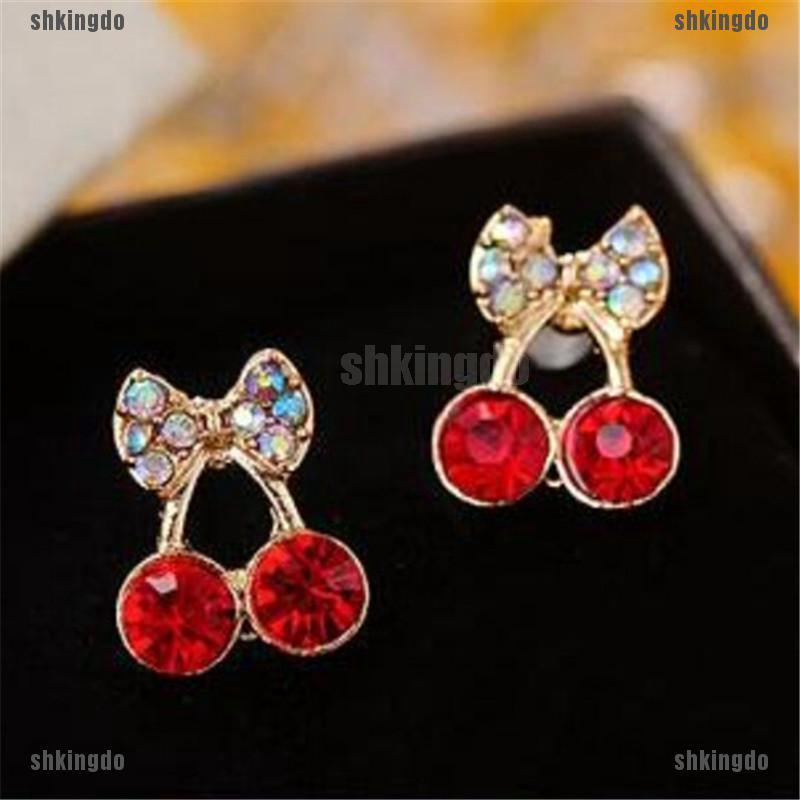 Đôi khuyên tai hình trái Cherry đính đá xinh xắn
