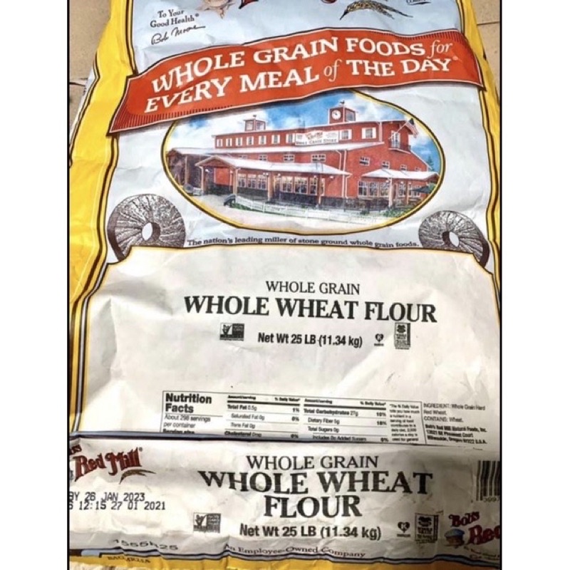 Bột mì nguyên cám Bob’s Red Mill (1kg)