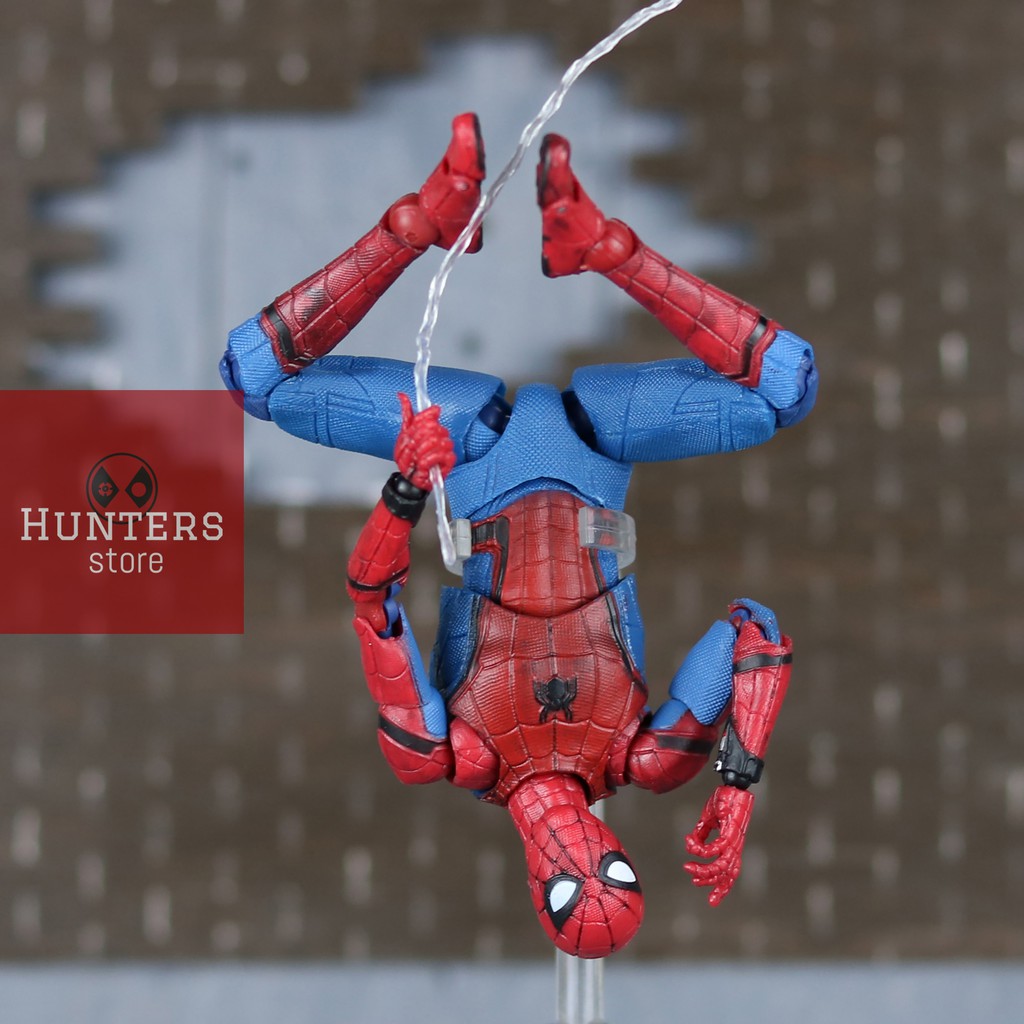 Mô hình Spider Man Mafex Homecoming