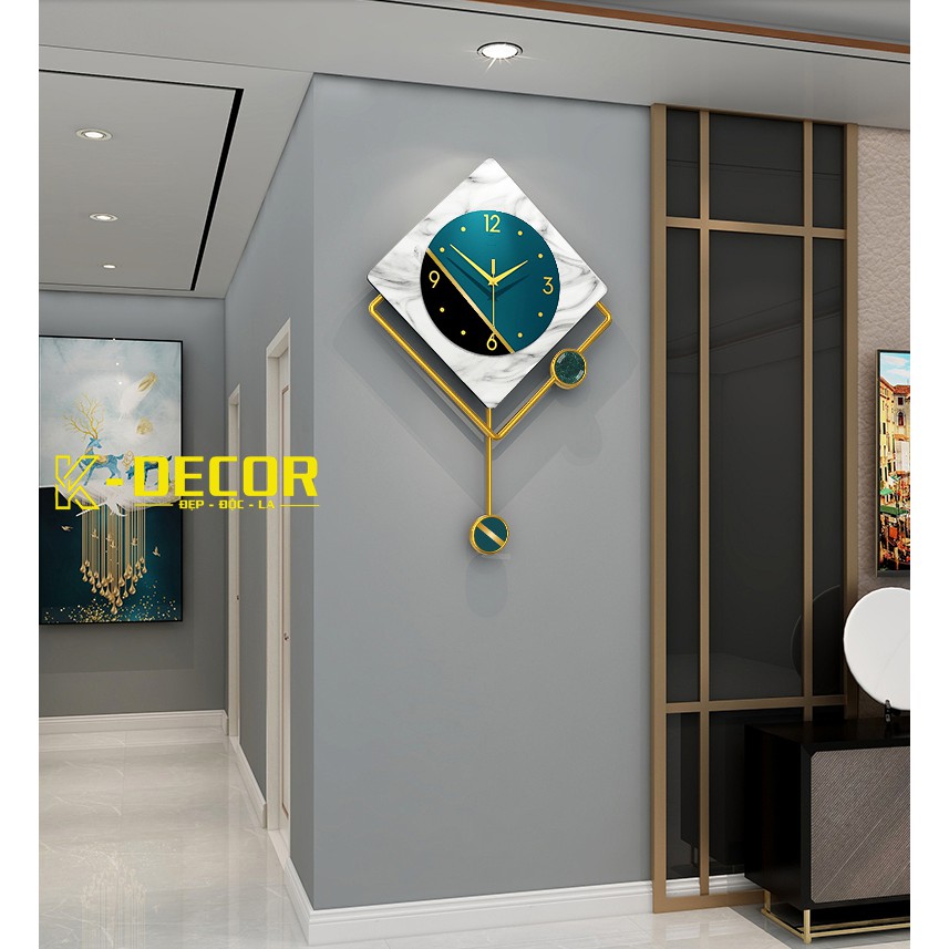 Đồng hồ treo tường trang trí quả lắc hình thoi K838 decor phòng khách  thiết kế trang trọng kim trôi cao cấp KOKA
