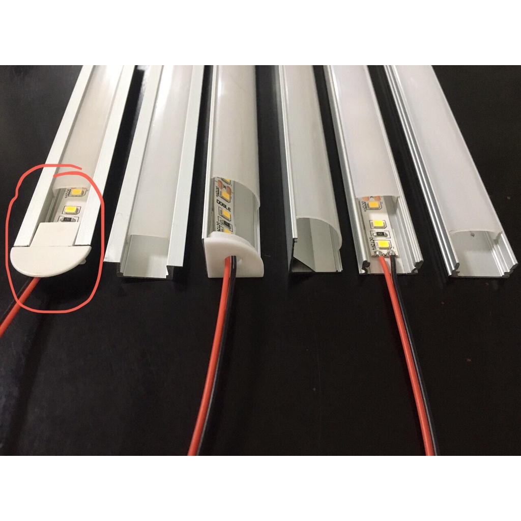 Đèn Led Tủ Rượu Tủ Trưng Bày Dùng Thanh Nhôm UT25-7 Lắp Âm Đã Có Đèn LED 10W/m 12V Kết Hợp Nguồn 12V  Bảo Hành 12 Tháng