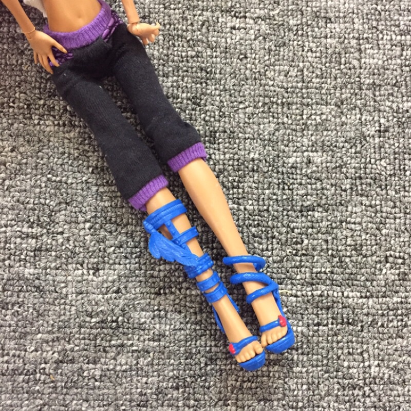 PKMH1-GIÀY DÀNH CHO BÚP BÊ MONSTERHIGH