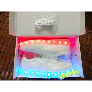 Giày phát sáng màu trắng đèn led 7 màu- 11chế độ sáng