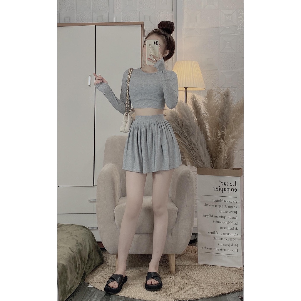 Set áo crt dài tay kèm chân váy xếp li