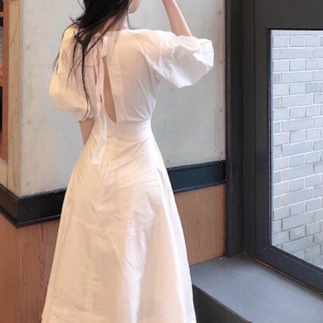Váy maxi trắng cổ V hở lưng tay phồng dáng xoè dài midi boho du lịch tiểu thư sang trọng dự tiệc