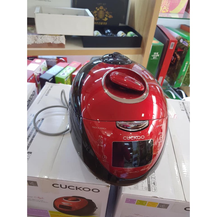 Nồi Cơm điện CUCKOO CRP-N0680SR dung tích 1,08 lít  - Made in Korea .