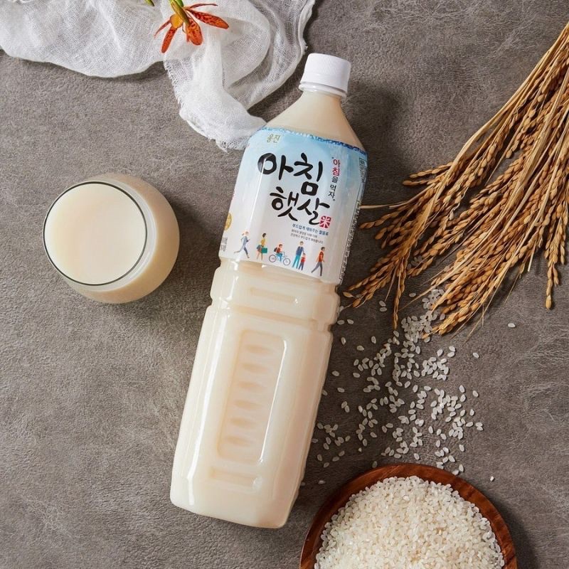 Sữa gạo Nước gạo rang Hàn Quốc Woongjin chai 500ml