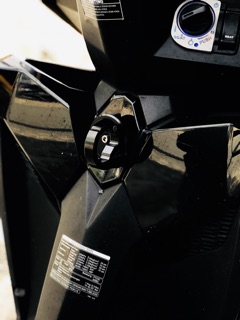 MÓC TREO ĐỒ SHARK POWER