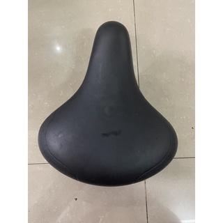 yên xe đạp các loại                                                     .