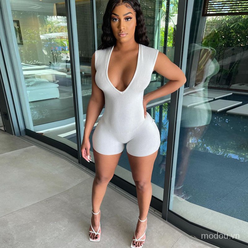 Jumpsuit Sát Nách Thiết Kế Cổ Chữ V Quyến Rũ | BigBuy360 - bigbuy360.vn
