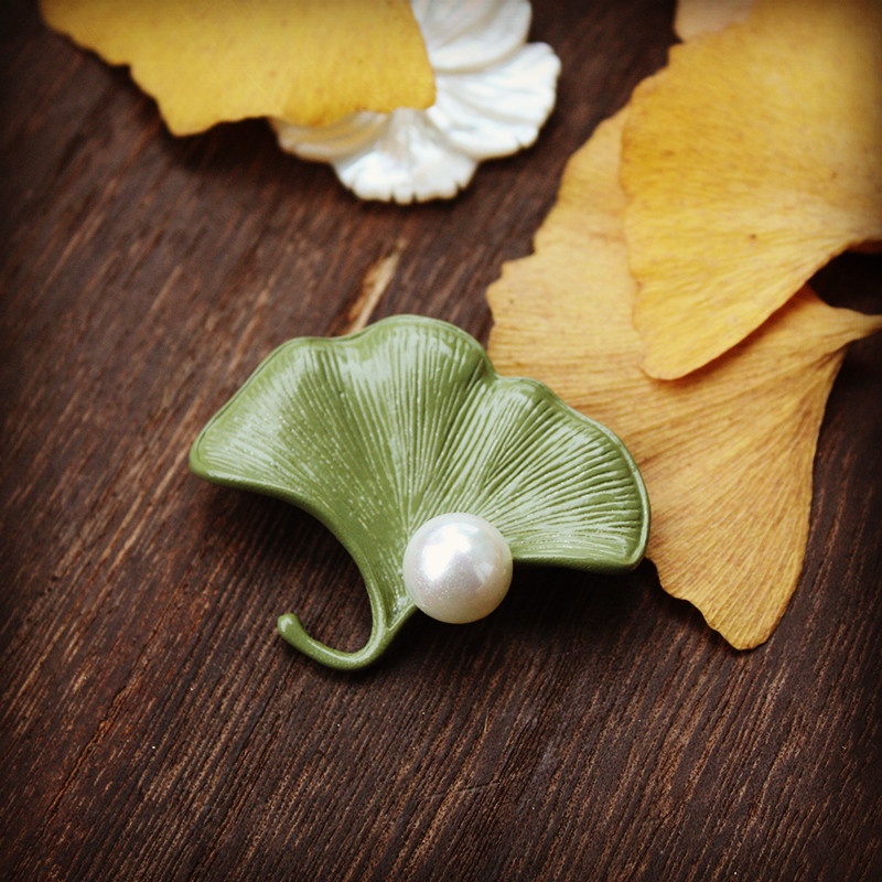 Ghim Cài Áo Hình Lá Đính Ngọc Trai Phong Cách Vintage