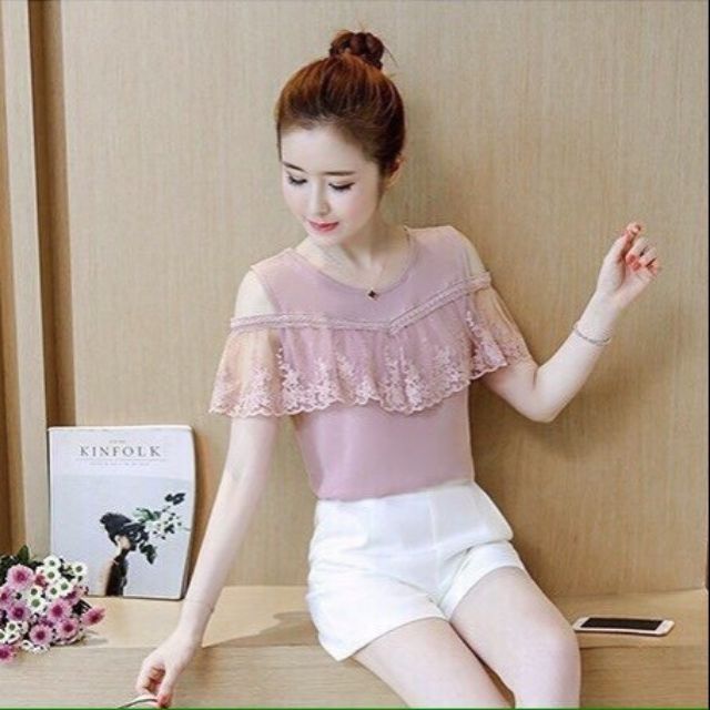 Hở vai pha ren cực xinh iu