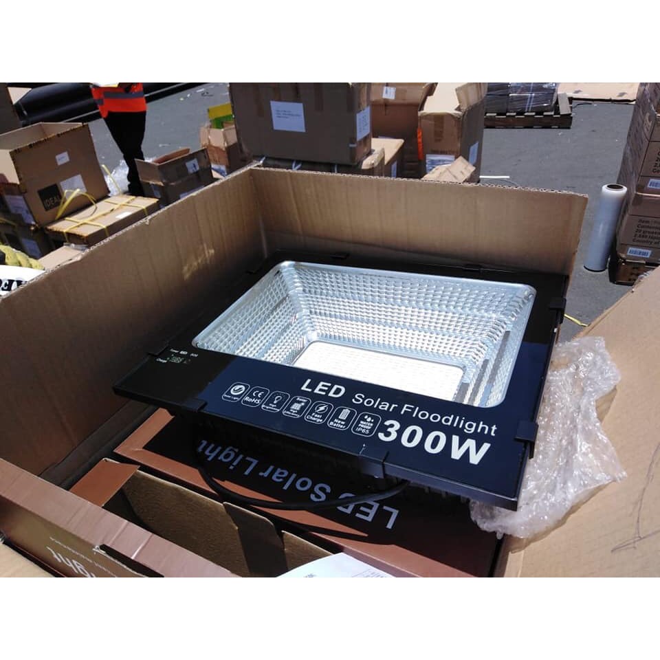 ĐÈN PHA NĂNG LƯỢNG MẶT TRỜI 100w, 200w, 300w, 400w, 500w