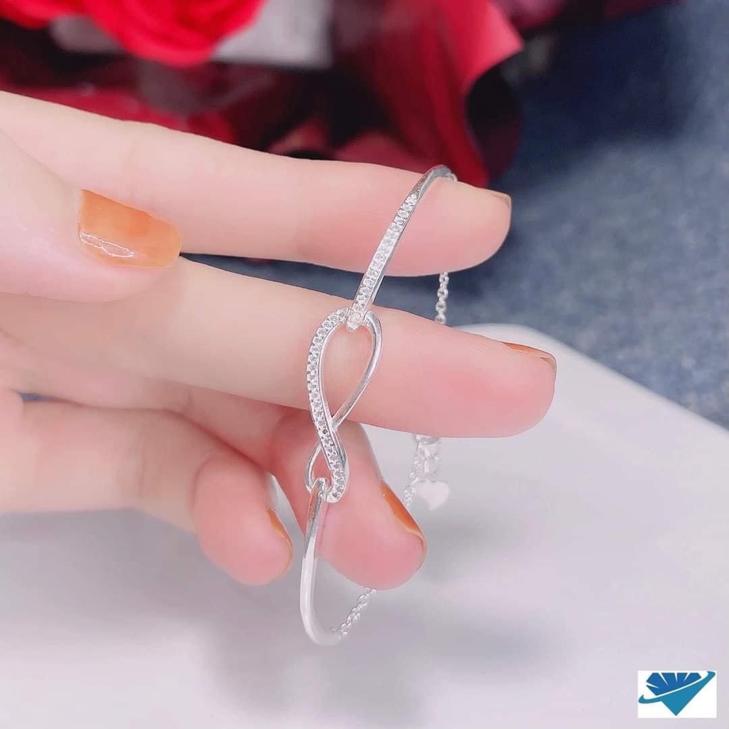 Lắc tay nữ bạc ta. Lắc lên tay cực xinh