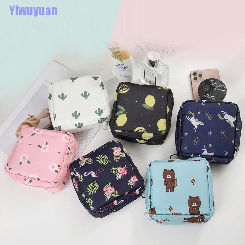 Khăn Giấy Vệ Sinh Chống Thấm Nước Nhỏ Gọn Dễ Thương