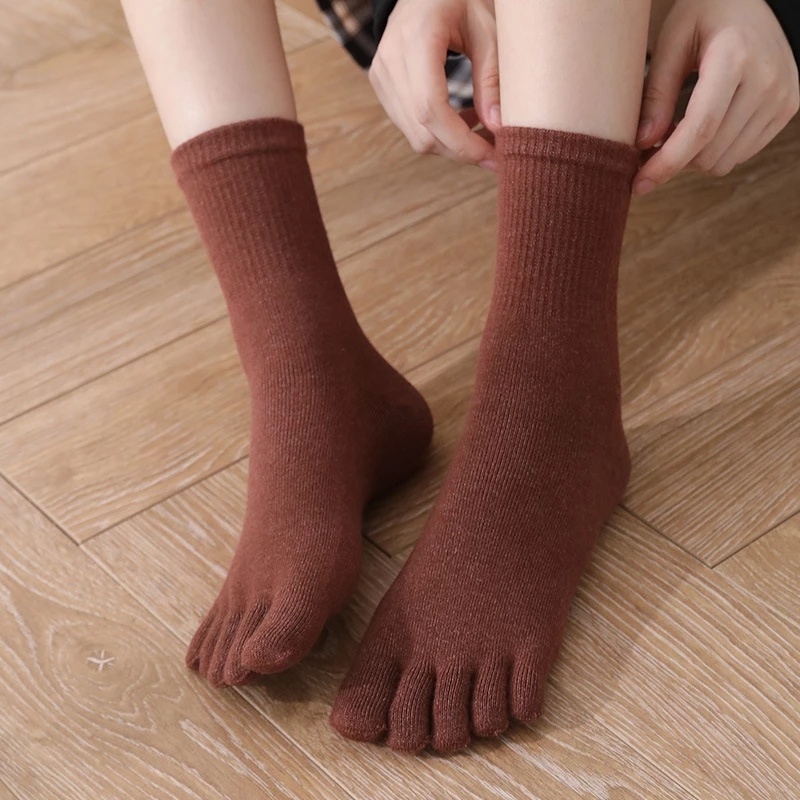 [Bán Chạy] &quot;Vớ Ống Trung Màu Trơn Bằng Vải Cotton Chải Mềm Mại Thoáng Khí Thoải Mái / Giản Dị Sử Dụng Hàng Ngày Dành Cho Nam / Nữ&quot;