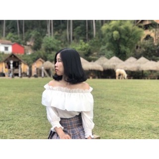 Áo bẹt vai trắng đi biển cực đẹp