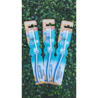 Bàn chải đánh răng Aquafresh