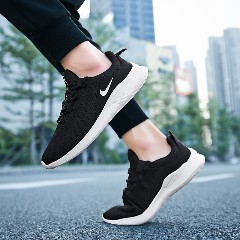 Giày thể thao siêu nhẹ thoáng khí thiết kế thời trang cho nam nữ chạy bộ