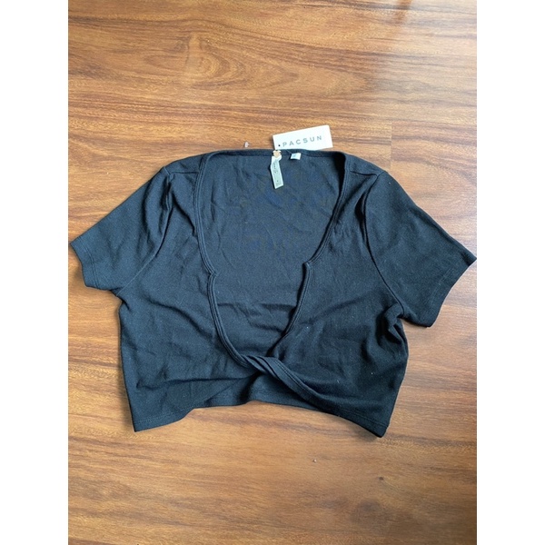 Áo croptop xoắn ngực Pac.sun