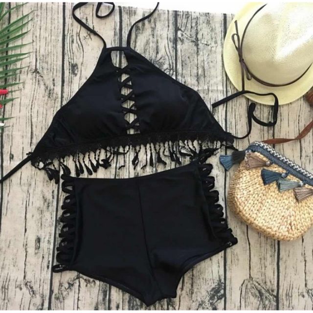 Bikini yếm tua quần đùi đan