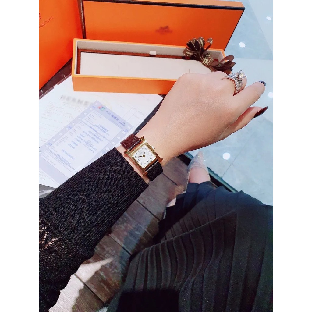 Đồng hồ Hemes Heure H nữ mặt vuông dây da - Size 26x26mm