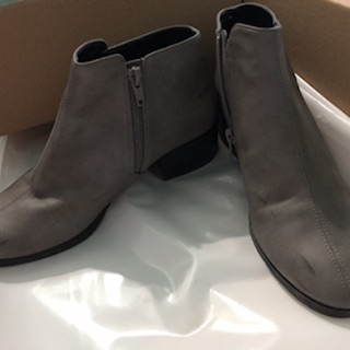 Thanh lí giày boot juno nữ gót vuông 5cm 170k