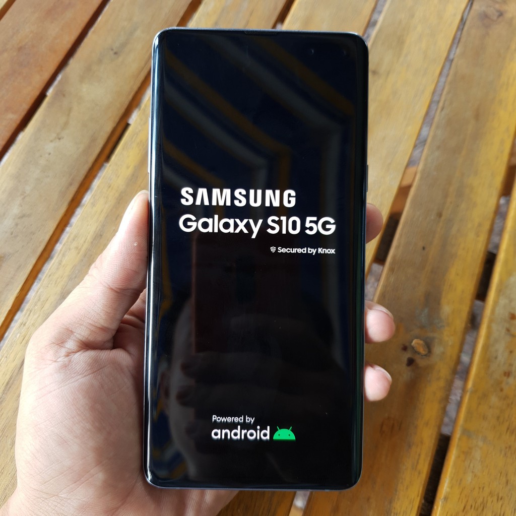 Điện Thoại Samsung Galaxy S10 5G - Cũ Like New 99% ngoại hình, máy đẹp sang trọng Bộ Nhớ 256GB / Ram 8GB