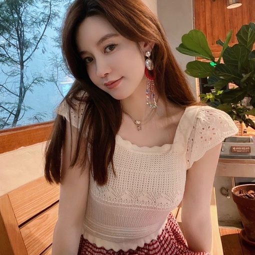 Áo thun ZHELIHANGFEI dệt kim ngắn tay lưng cao khoét lỗ phong cách quyến rũ