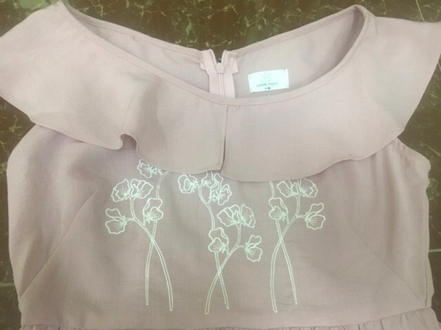 Pass Váy thêu hoa Germe hồng Newtag